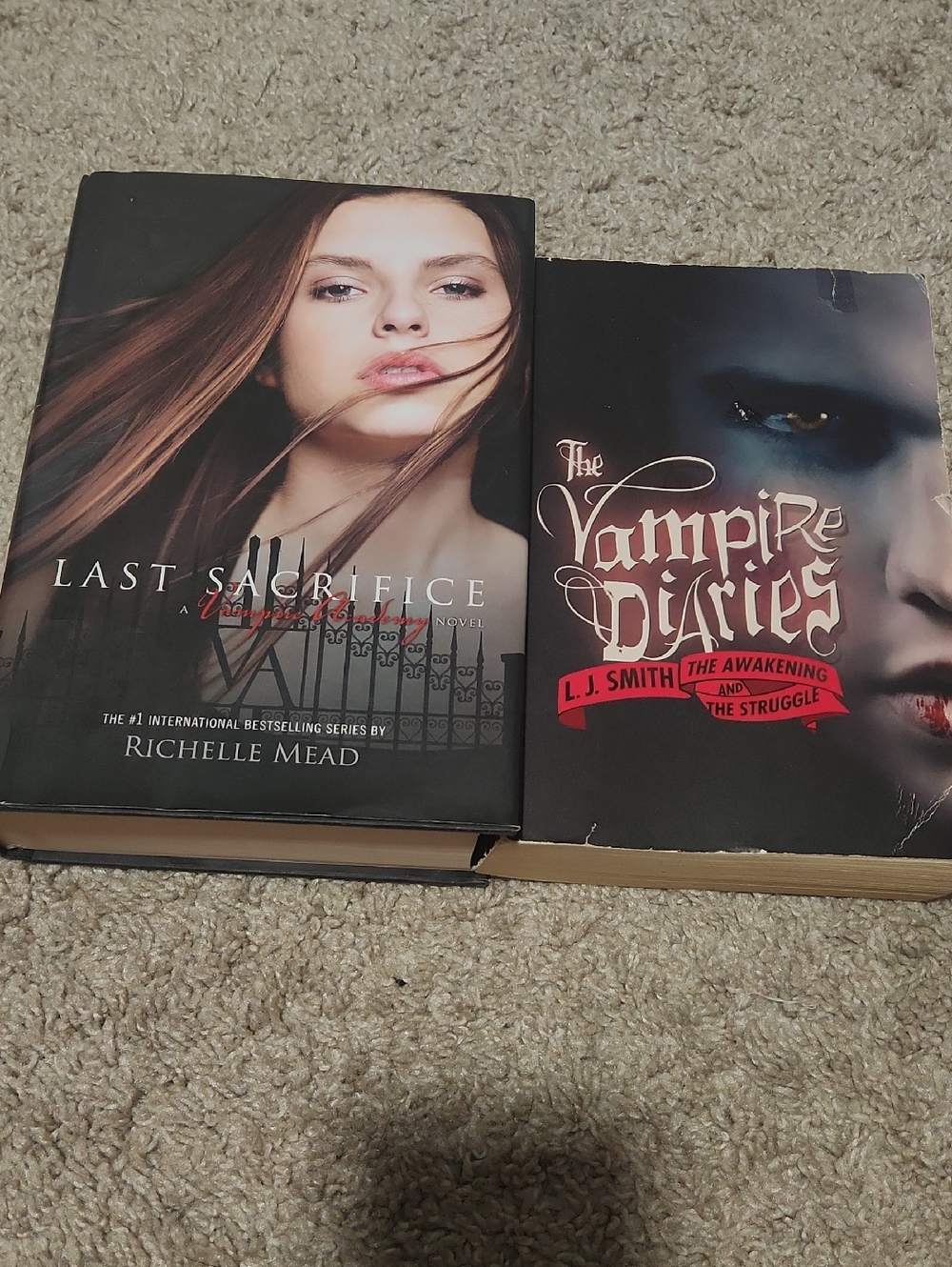 The Vampire Diaries & Last Sacrifice Book Set - Red, Black, Cream Covers